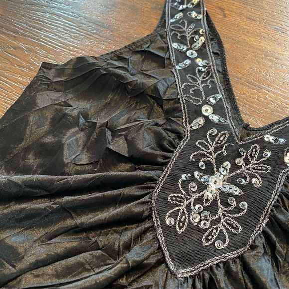 Vintage | 90s Beaded Black Tank - Picture 2 of 8